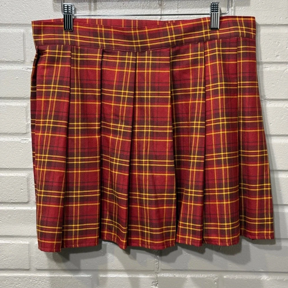 Harry Potter Gryffindor Plaid Skirt Pleated Mini NWT‎ Red Gold Lrg Hermione - Picture 6 of 13